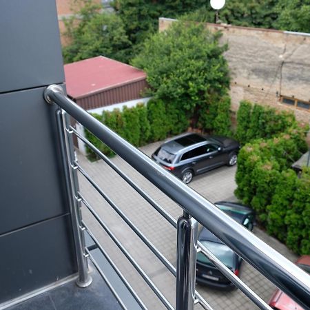 Ring Inn Apartments Obrenovac  Extérieur photo